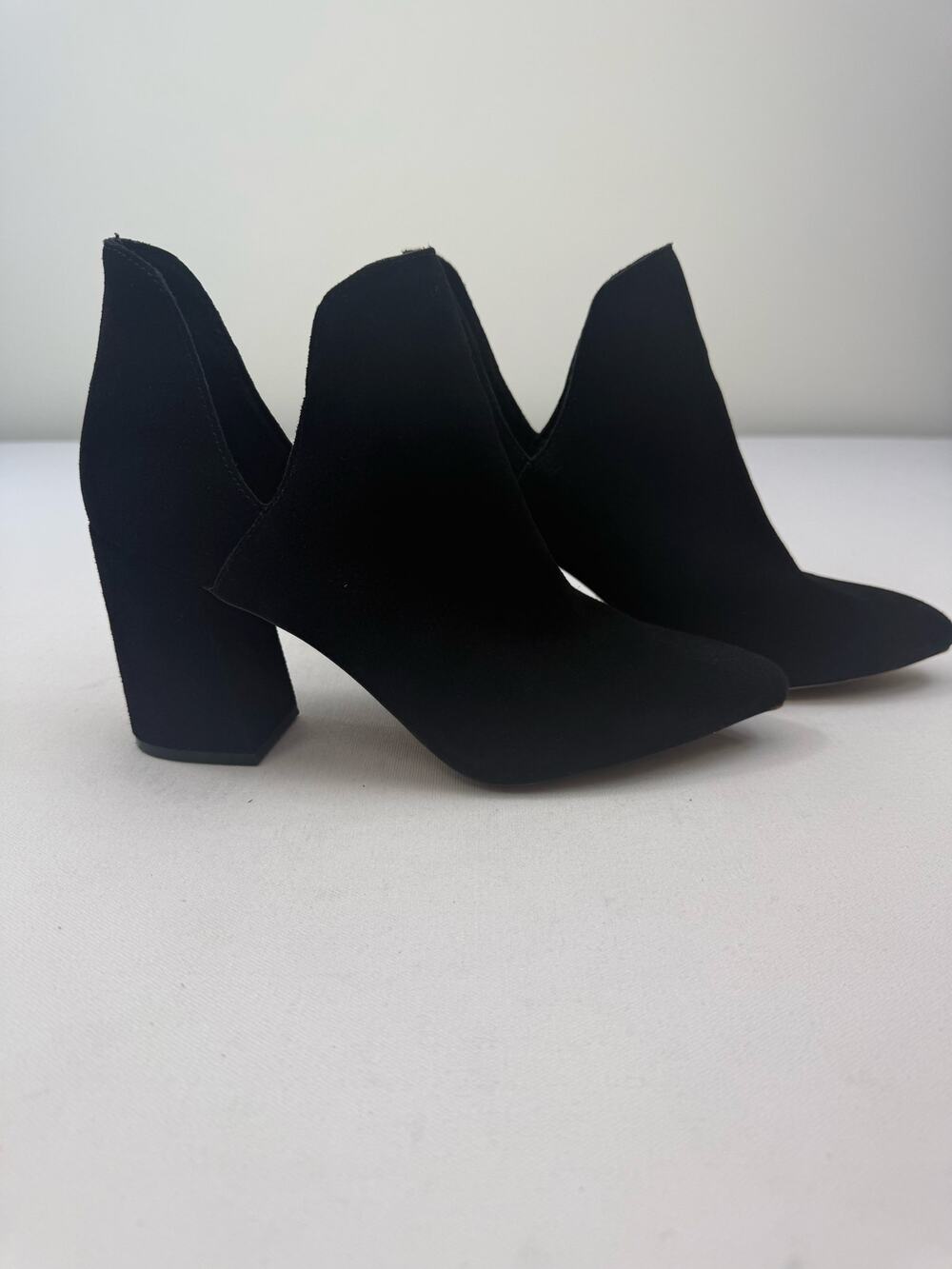 Chelsea & Violet Black Suede Ankle Boots Block Heel Size 9.5 Minimalist Capsule